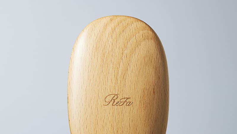 ぬくもりある天然ブナ材