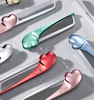 ReFa HEART COMB Aira