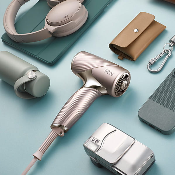 旅行先や外出先でも使えるReFaのヘアケアアイテム