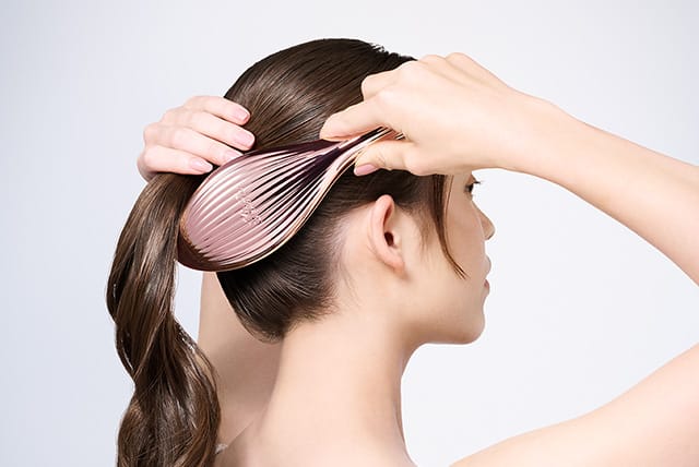 アップスタイルも簡単に