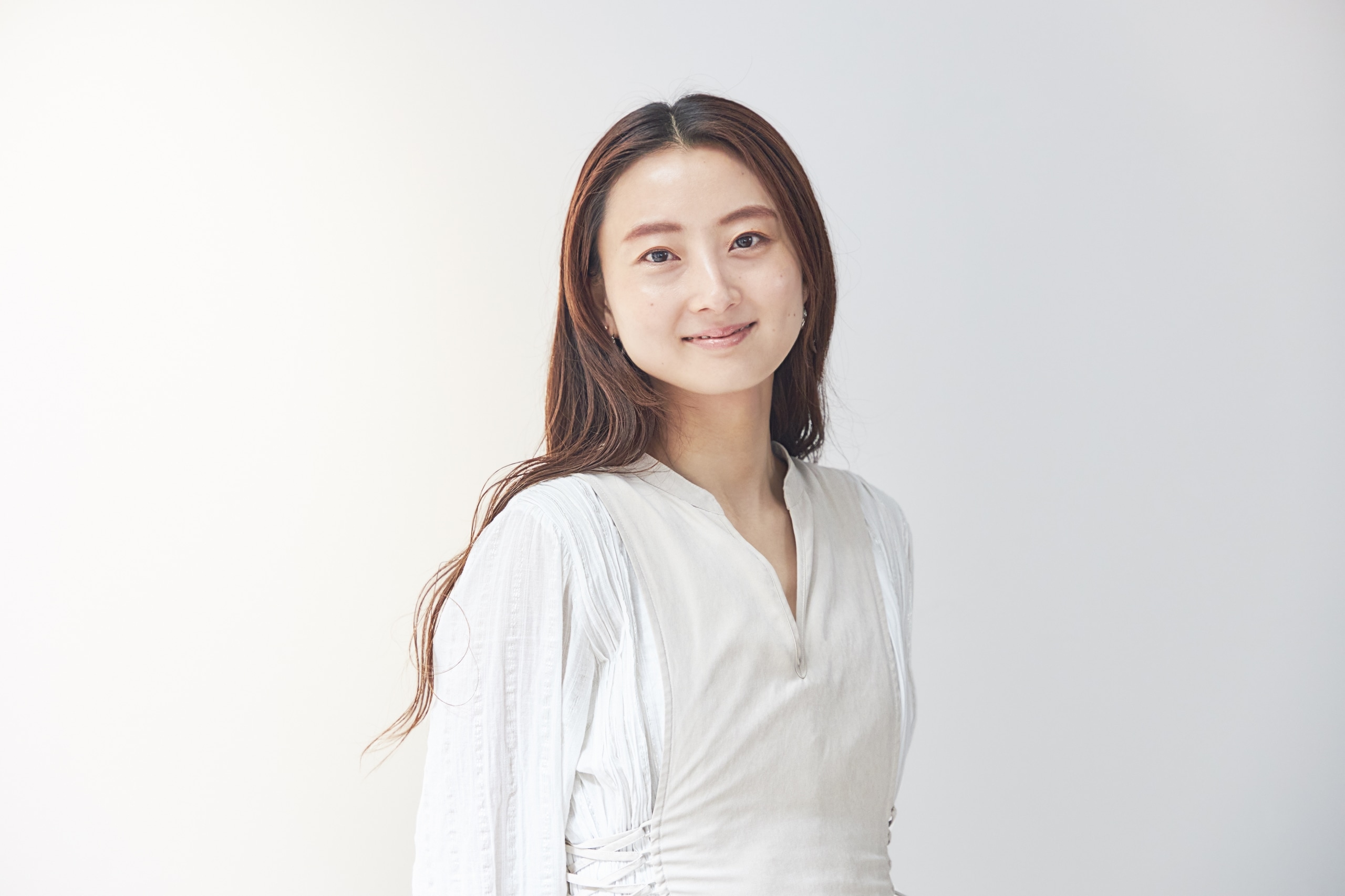 米澤 可奈子さんがインタビューを受ける画像