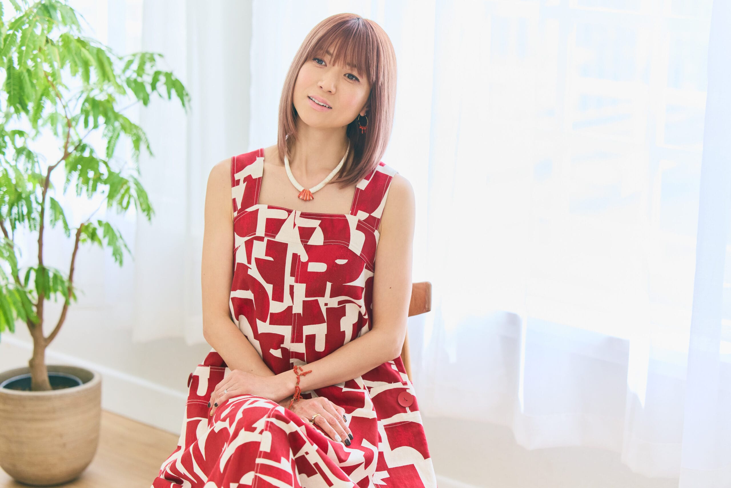 hitomiさんがインタビューを受ける画像4