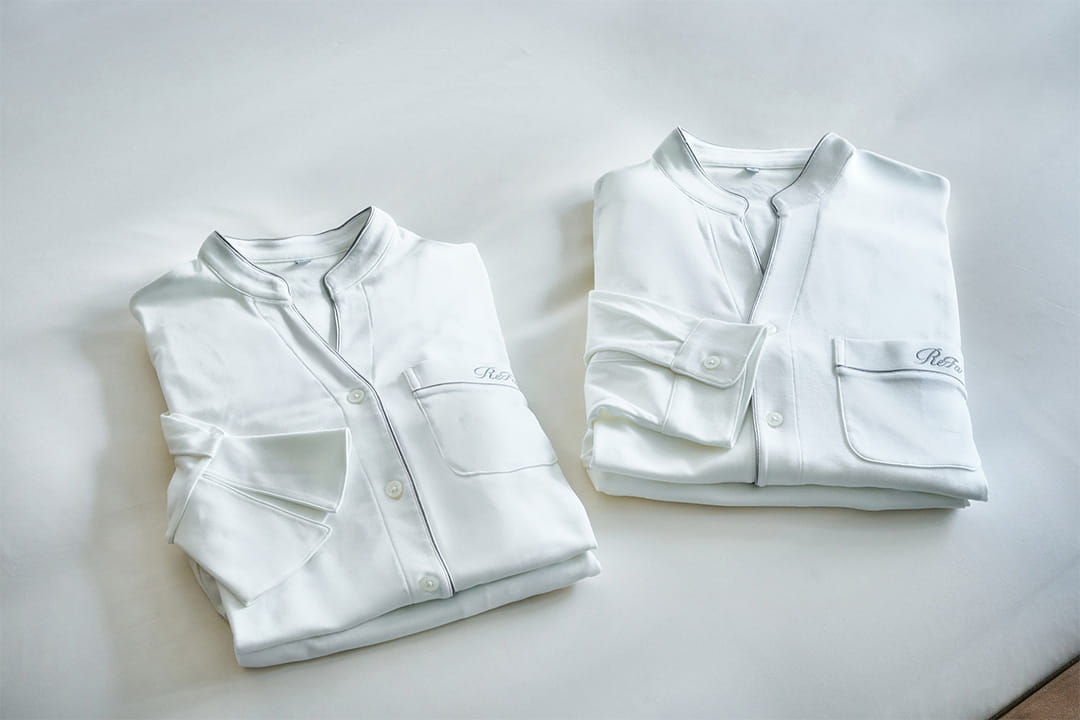 リファ バイタルテック モイストスムース スタンドカラー スリープウェア