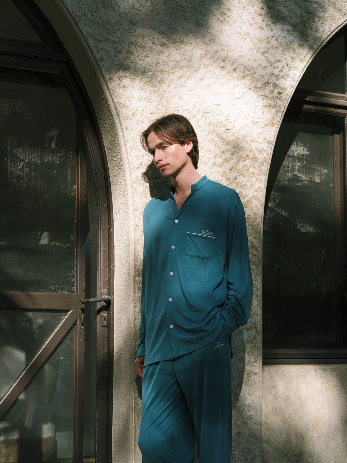 モイストスムース スタンドカラースリープウェア