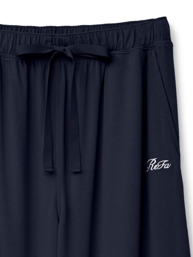 デザイン（写真は胸ポケット）