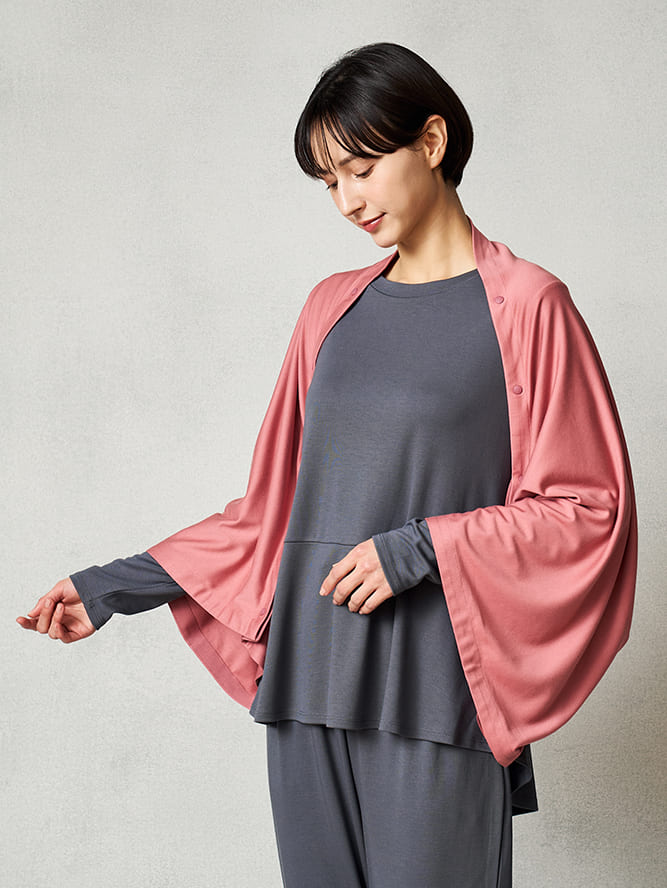 ポンチョ風にして腕をカバー