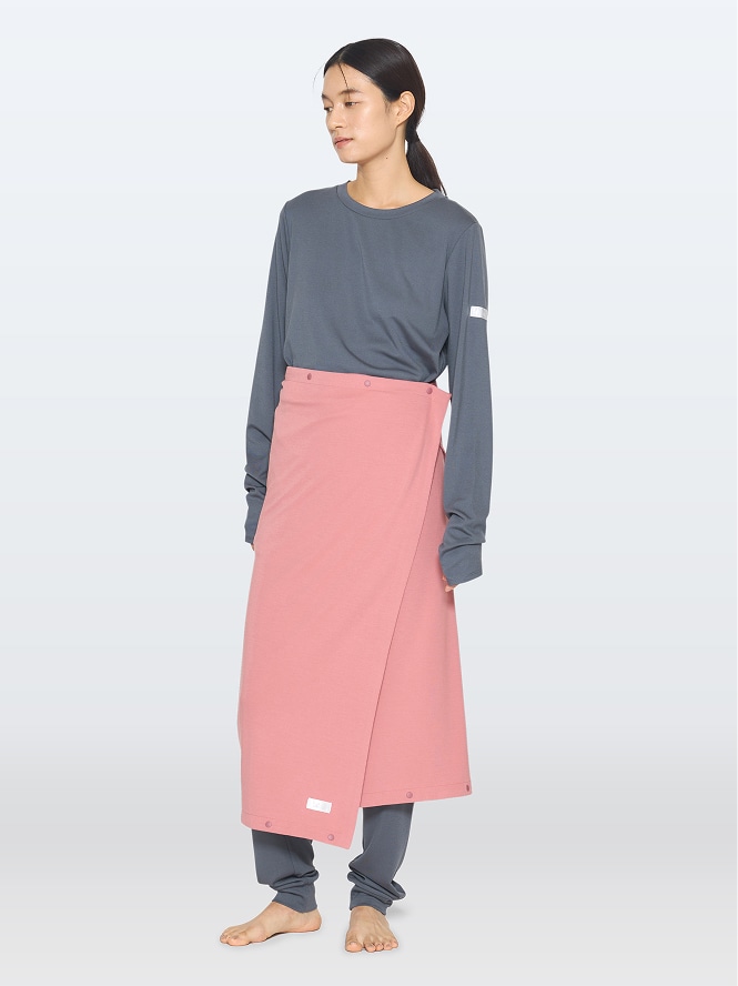 巻きスカートでお腹や腰をカバー