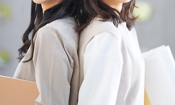 正しい姿勢とは？良い姿勢の取り方と保ち方を解説