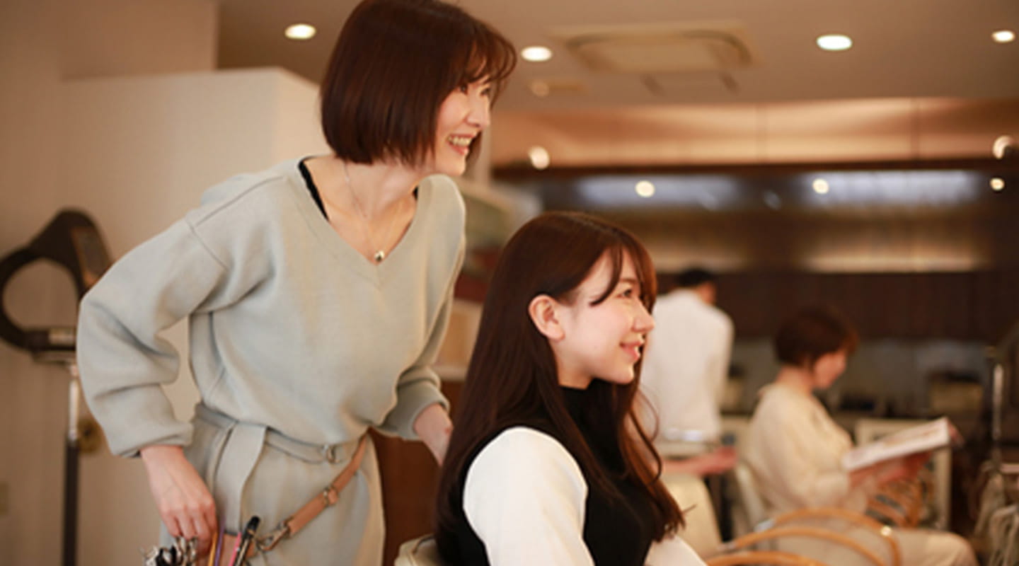 美容室でできる髪の広がり対策