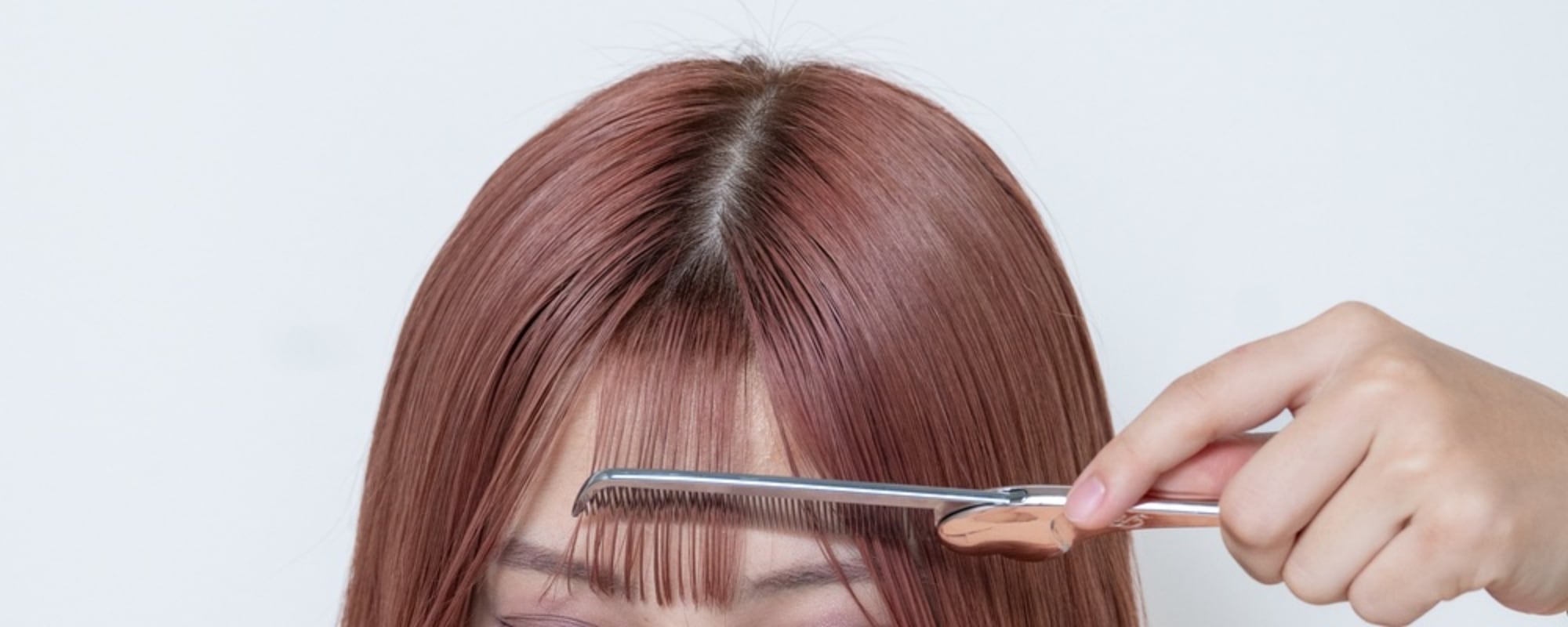前髪が割れる原因は？クセの直し方と外出時の対策を完全ガイド