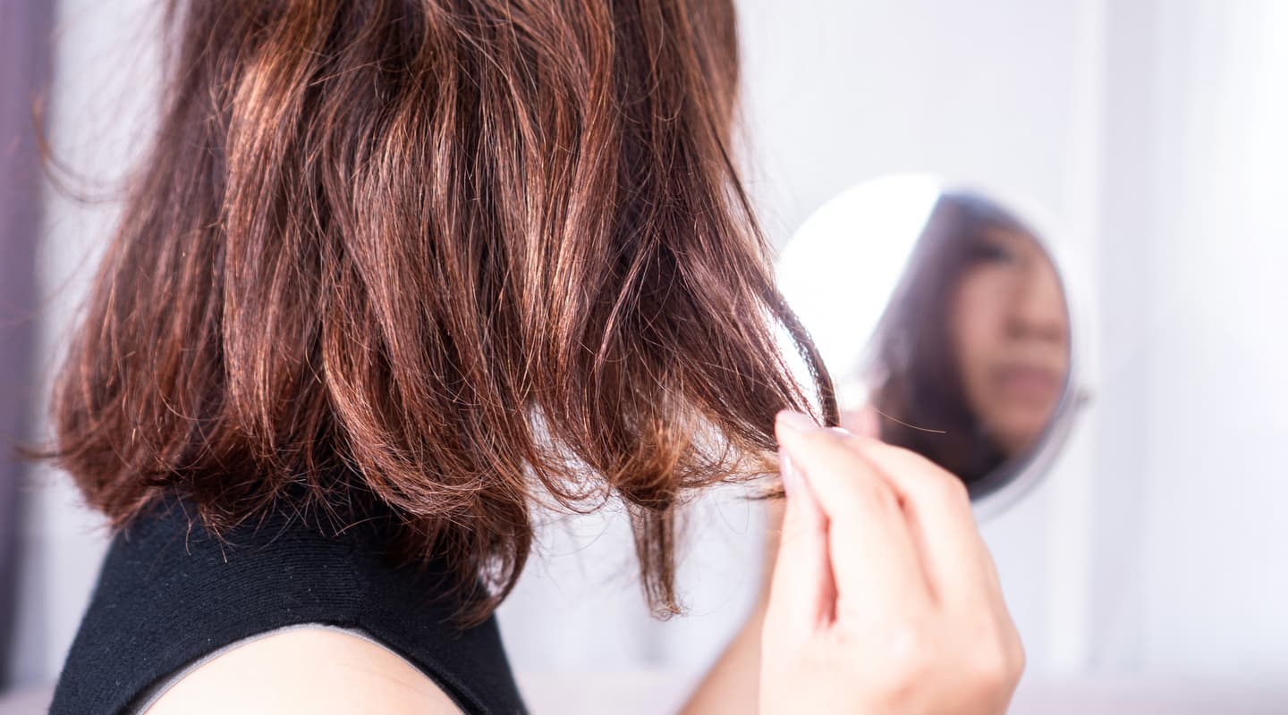 高頻度で縮毛矯正をかけることによるデメリット