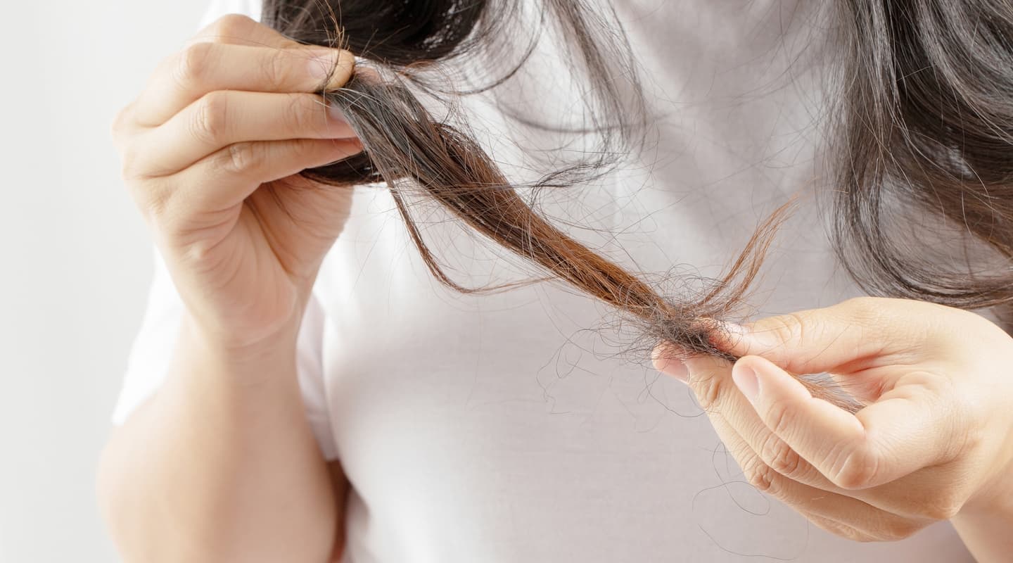 髪が傷みにくいヘアアイロンの選び方