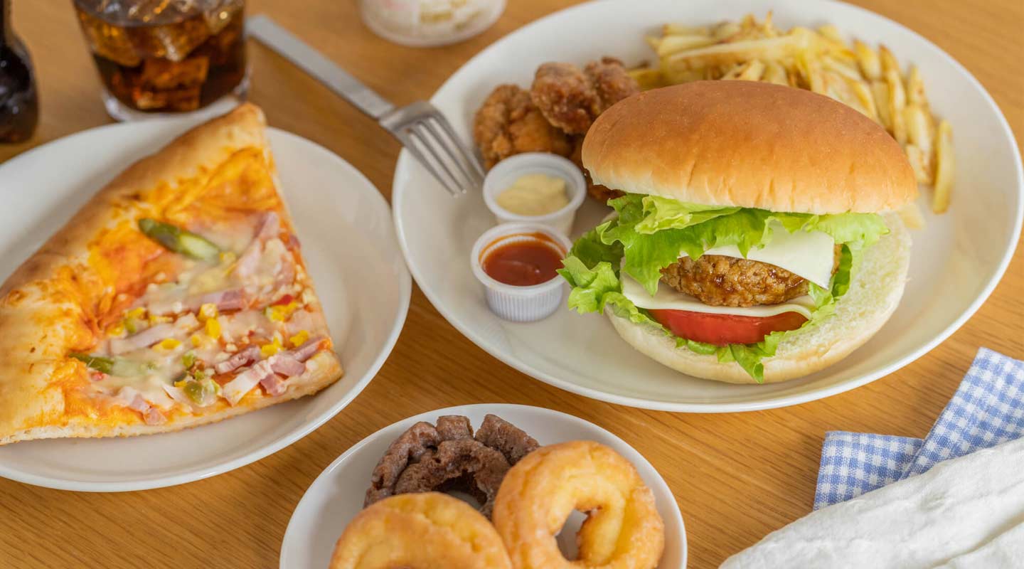 髪の健康のために避けたい食べ物