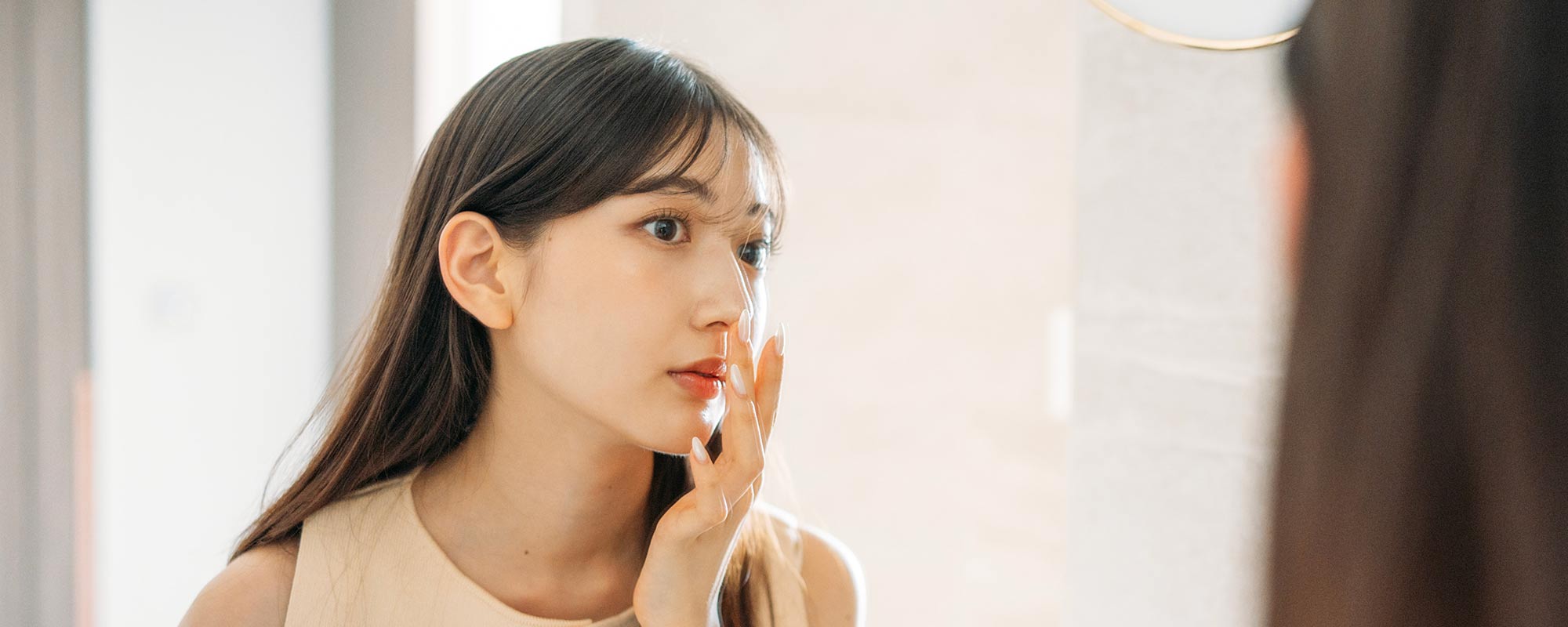 いちご鼻・毛穴の黒ずみにおすすめのスキンケア方法を紹介！原因・NGケアも解説