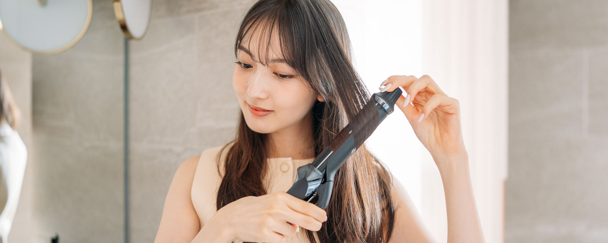 ヘアアイロン前にオイルはNG？ヘアオイルを使うメリットと選び方を解説