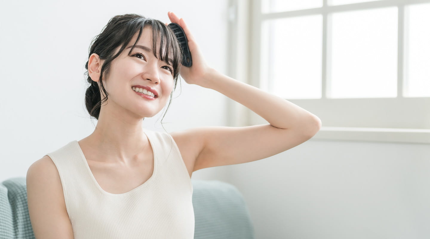 スカルプブラシとは？役割とシャンプーブラシとの違い