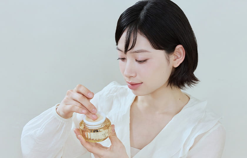 ヘアバームとは？効果や基本の使い方