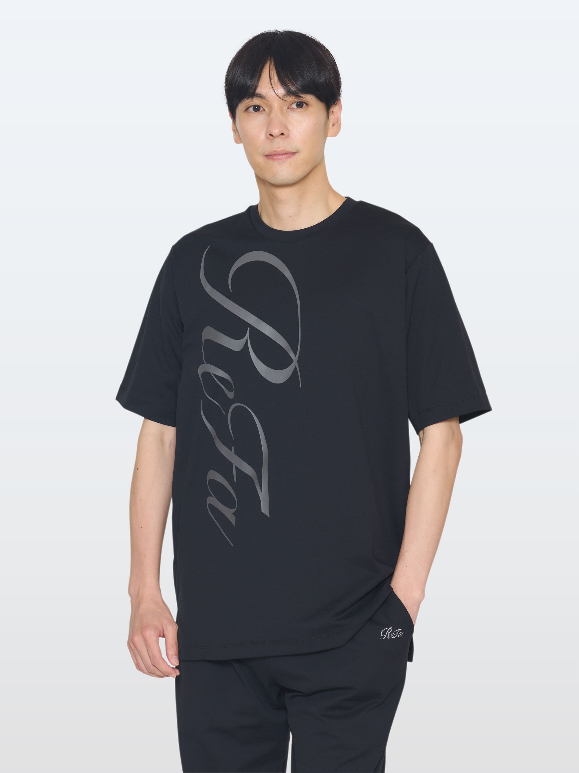 【ReFa VITALWEARギフトラッピングセットL + ショッパーM】リファバイタルテック コンフォートジャージー クルーネックTシャツ リファロゴ ブラック S + リファバイタルテック コンフォートジャージー テーパードパンツ ブラック S