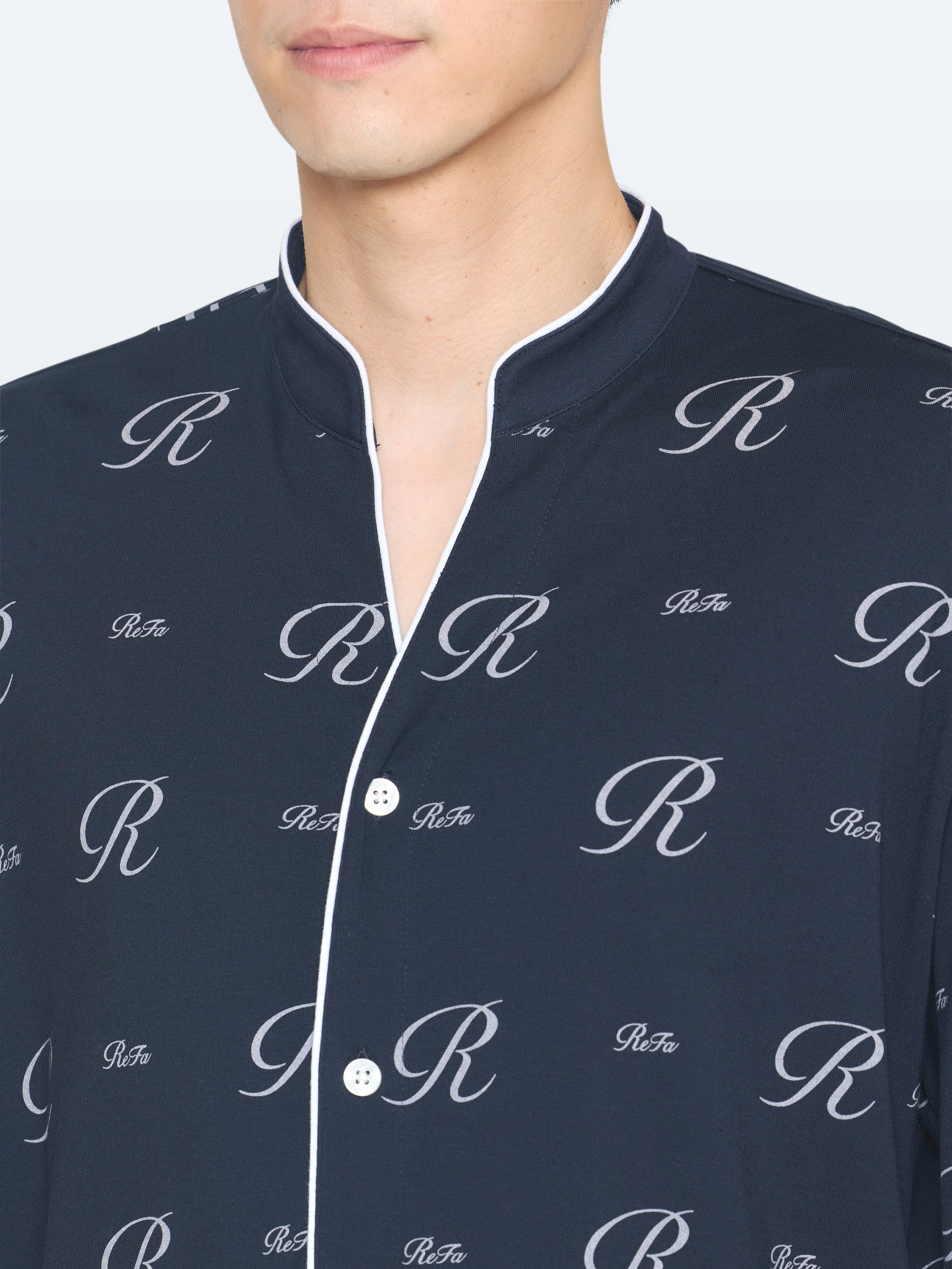 リファバイタルテック モイストスムース スタンドカラースリープウェア リファロゴ/MEN ネイビー S