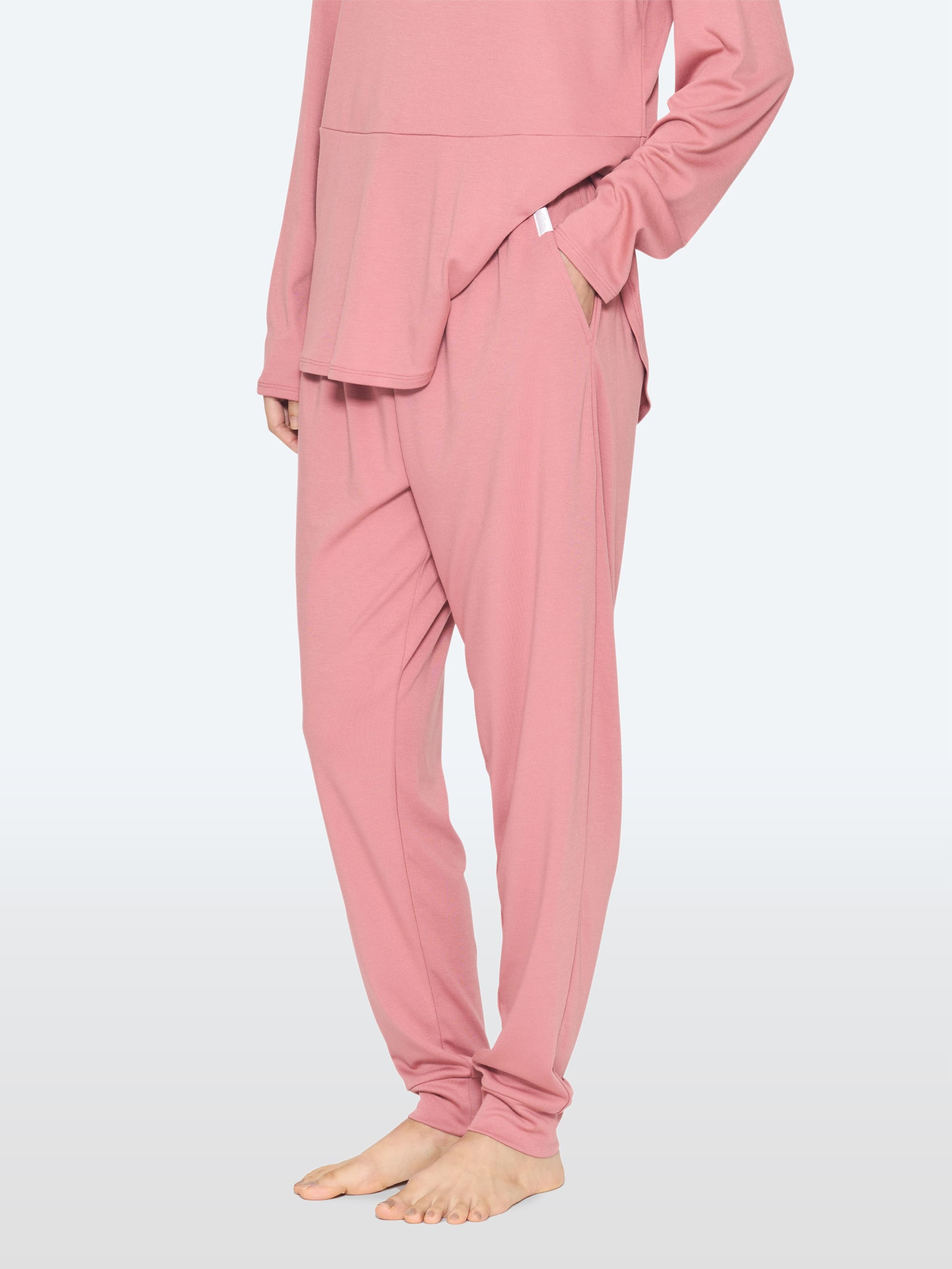 リファバイタルテック モイストスムース ジョガーパンツ ピンク SS