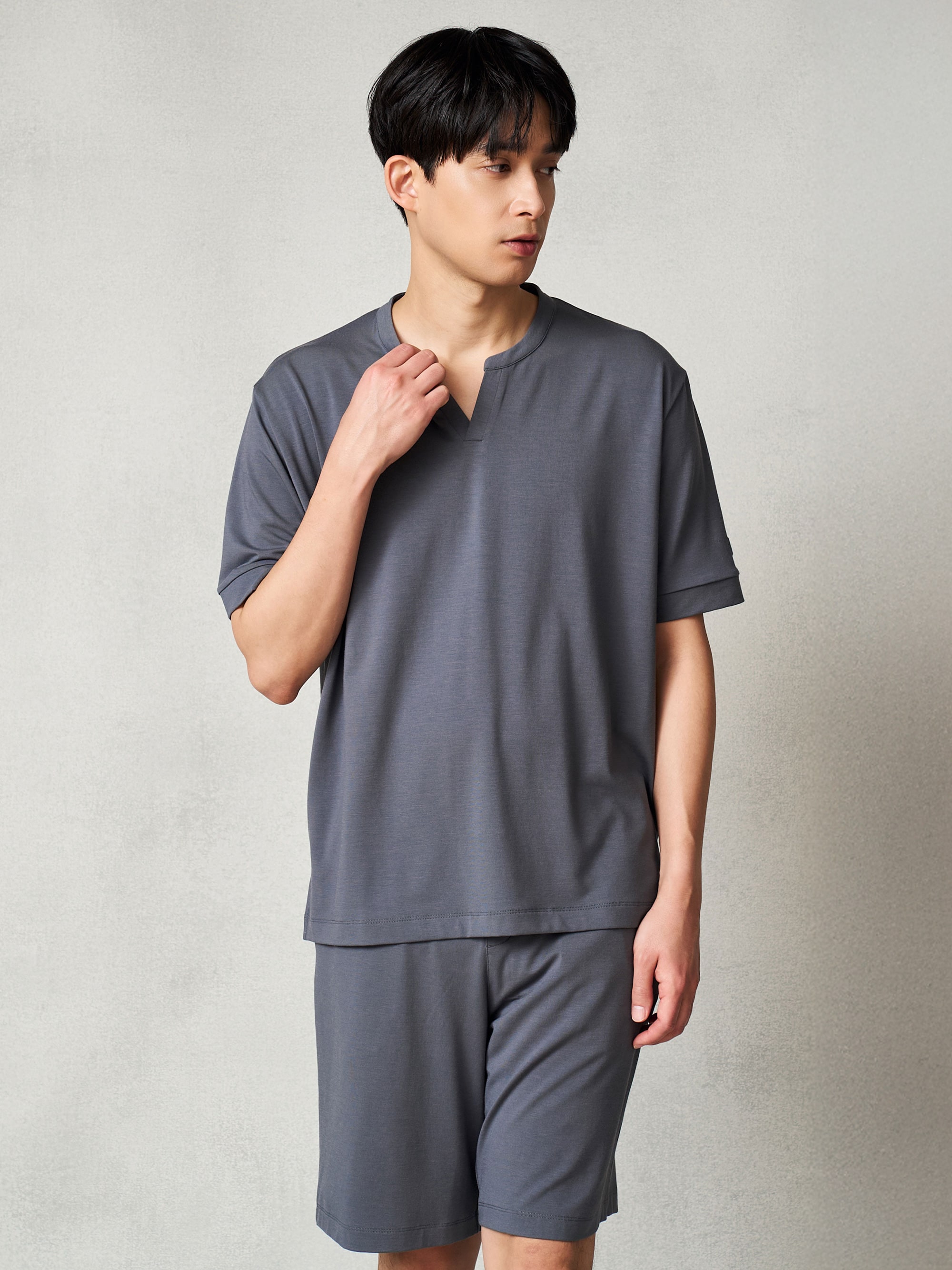 リファ バイタルテック ストレッチスムース ショートスリーブプルオーバー/MEN ダークグレー M