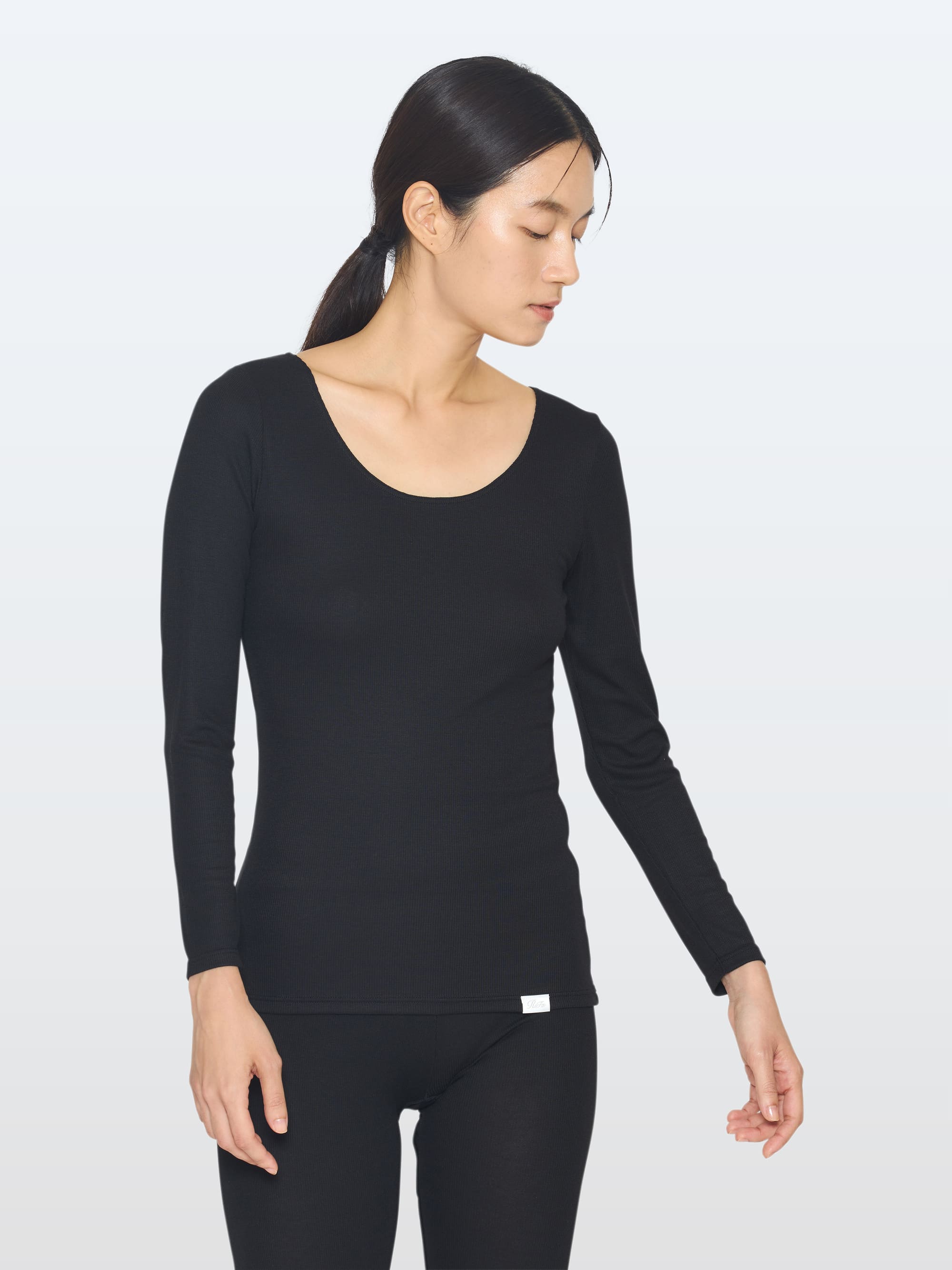 リファバイタルテック モイストリブ Uネックロングスリーブインナー ブラック L