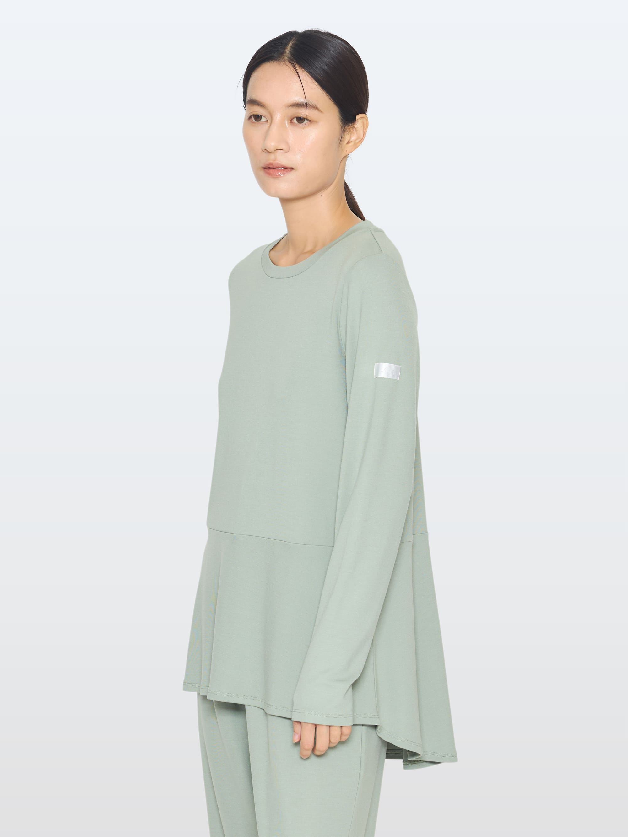 リファバイタルテック モイストスムース ロングスリーブプルオーバー グリーン SS