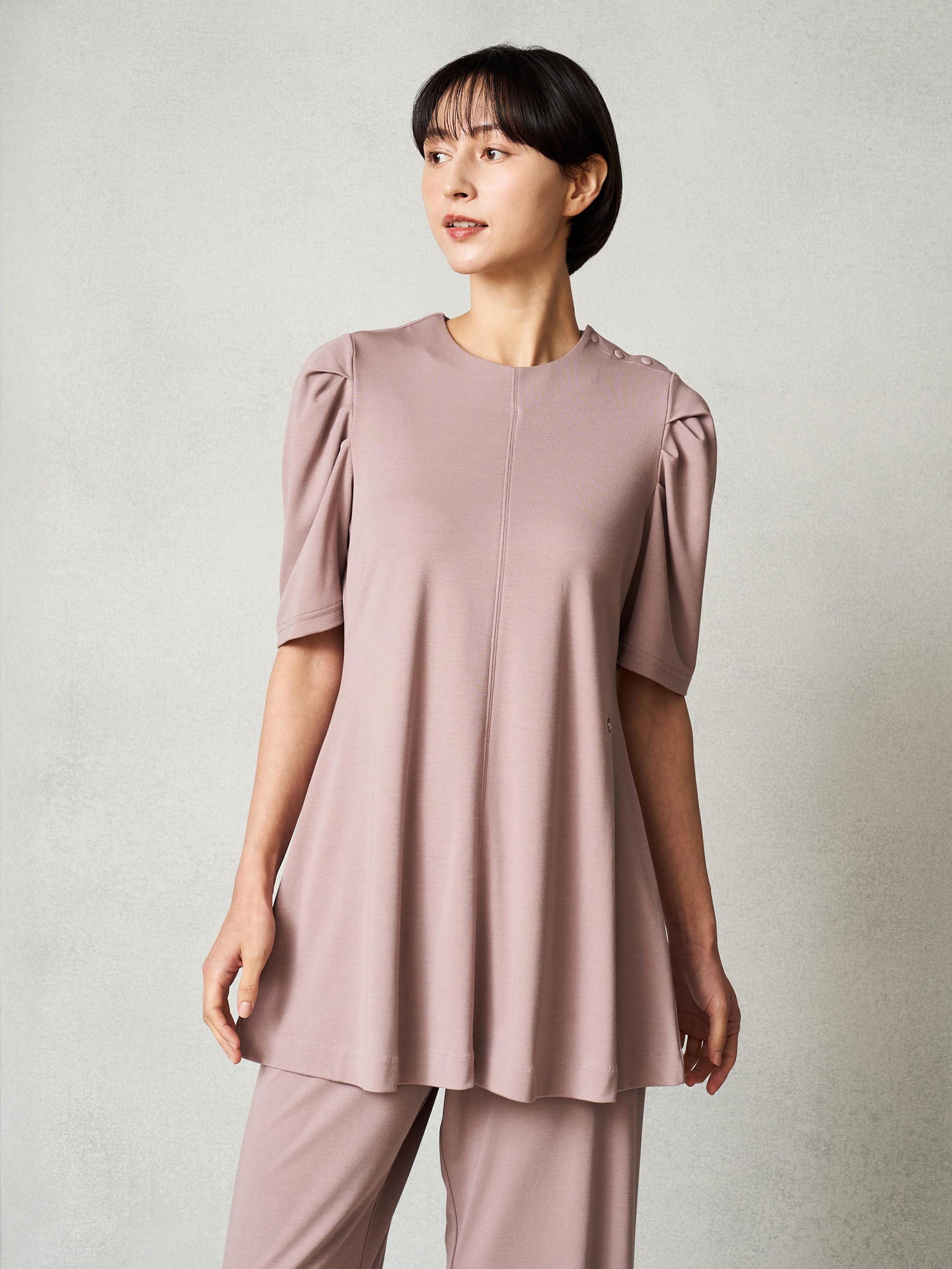 リファ バイタルテック モイストスムース ギャザーショートスリーブプルオーバー モーヴピンク M