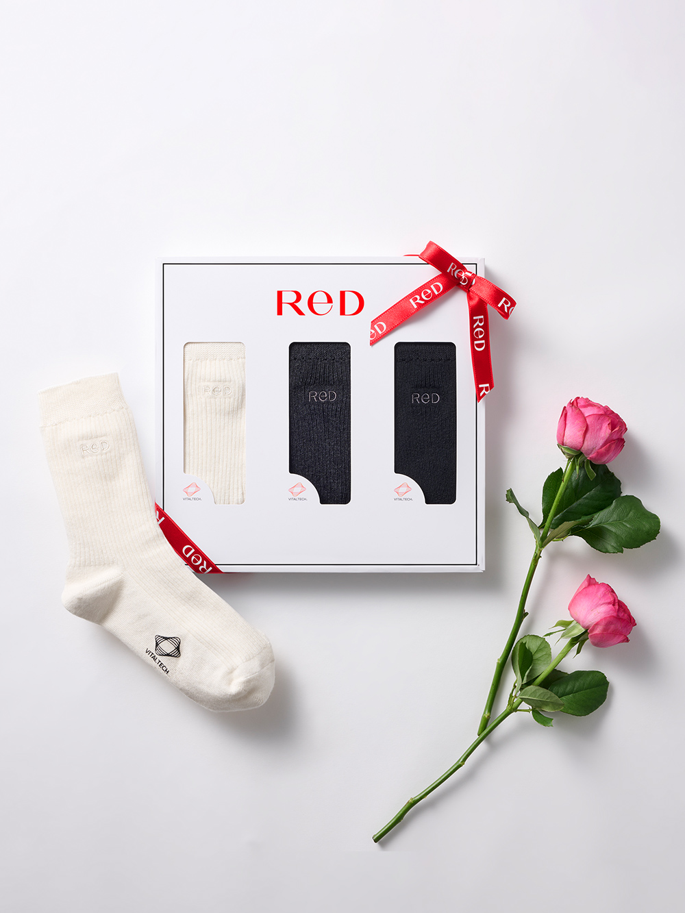 23-25サイズのセット。カラーはホワイト・グレー・ブラックとなります。