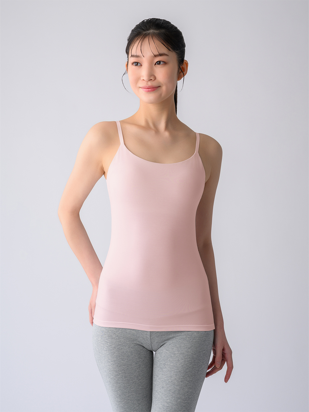 モデル:166cm / Sサイズ着用