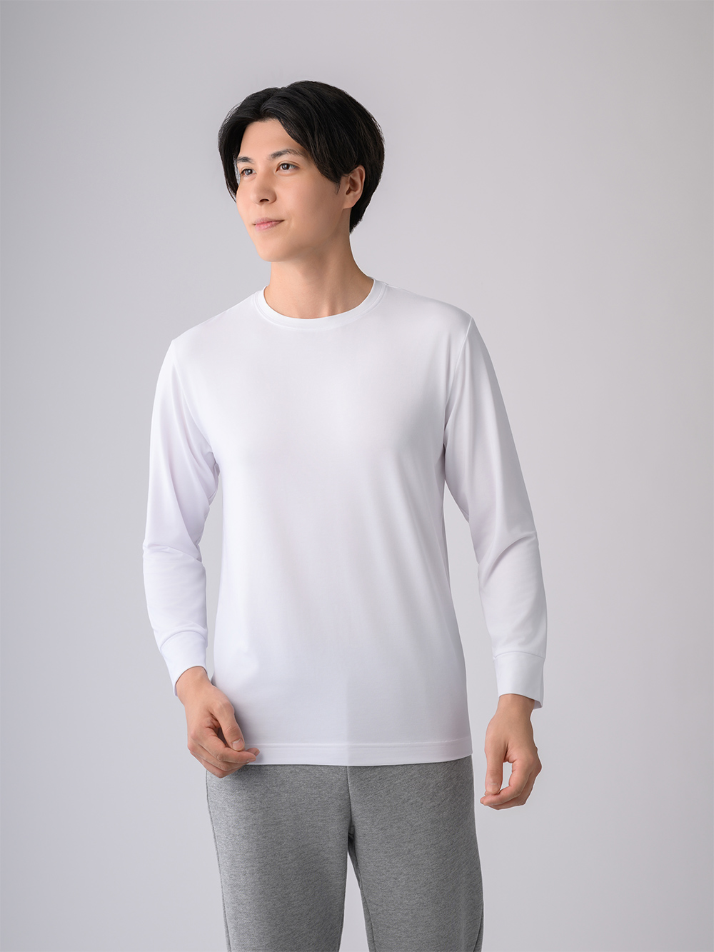 モデル:180cm / Lサイズ着用