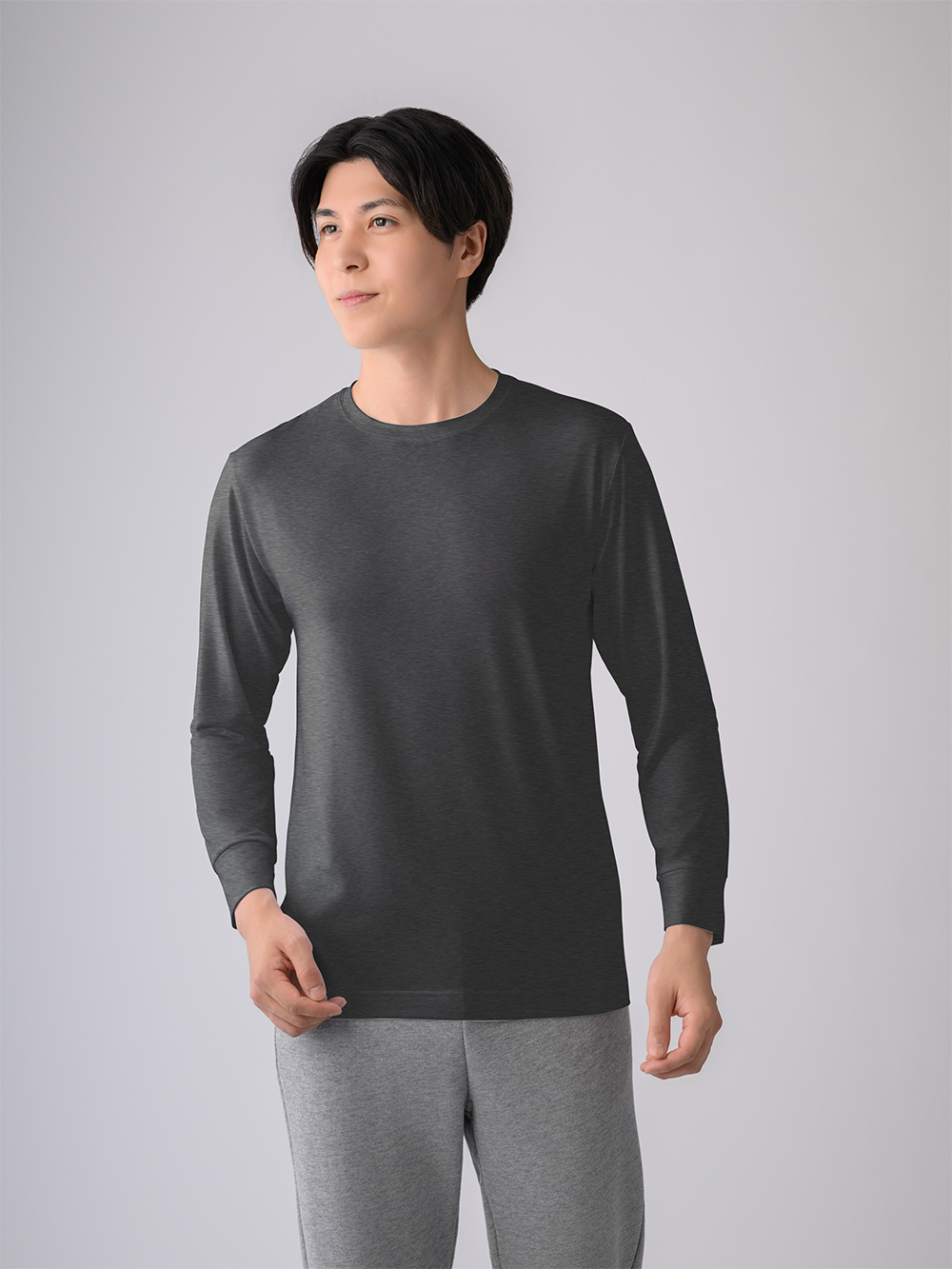 モデル:180cm / Lサイズ着用