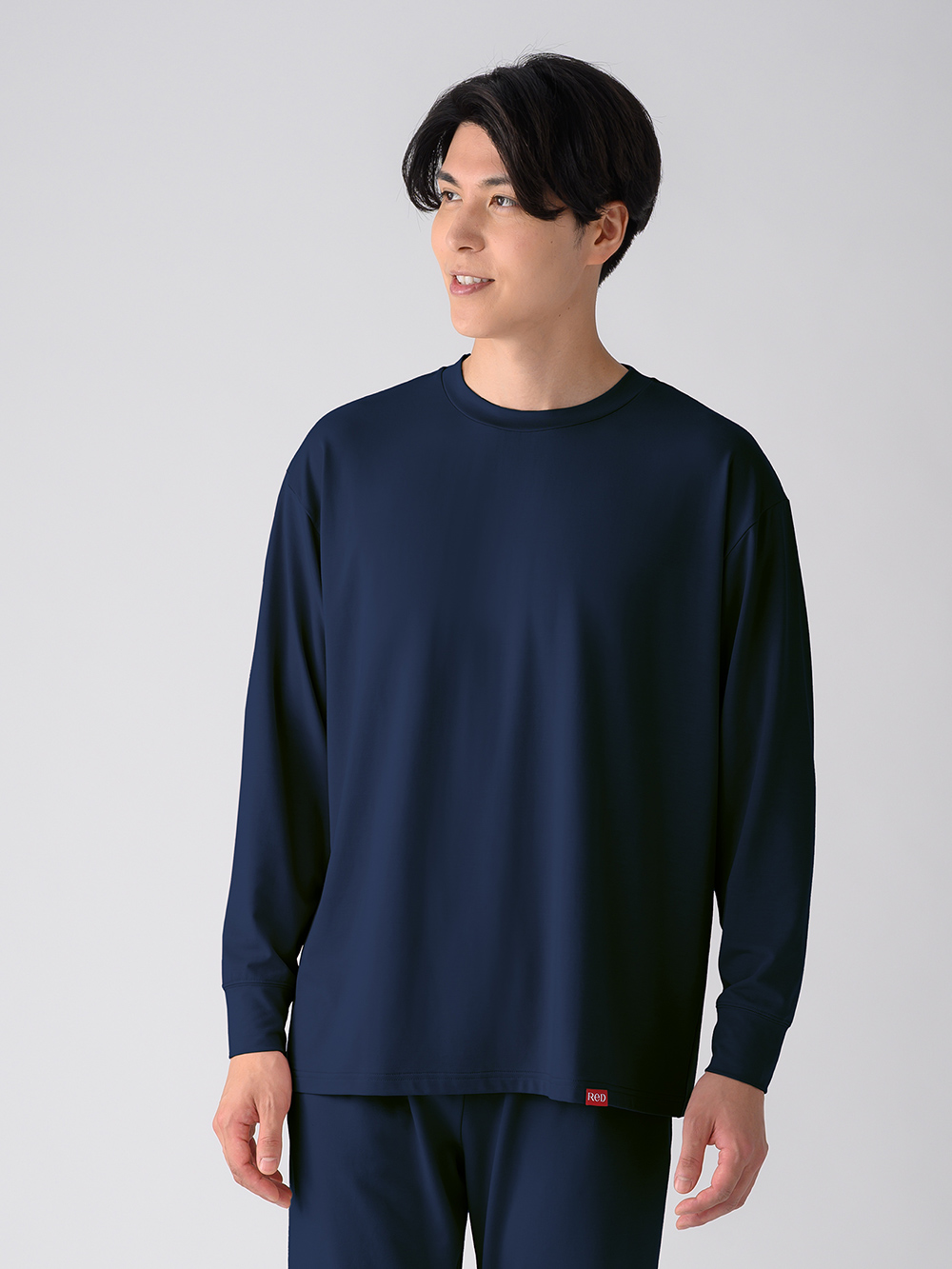 モデル:180cm / Lサイズ着用