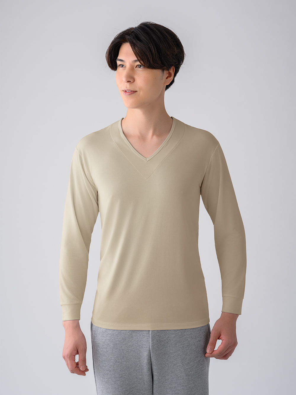 ReD バイタルテック Vネックインナー長袖 肩コリ改善 ベージュ L ベージュ L