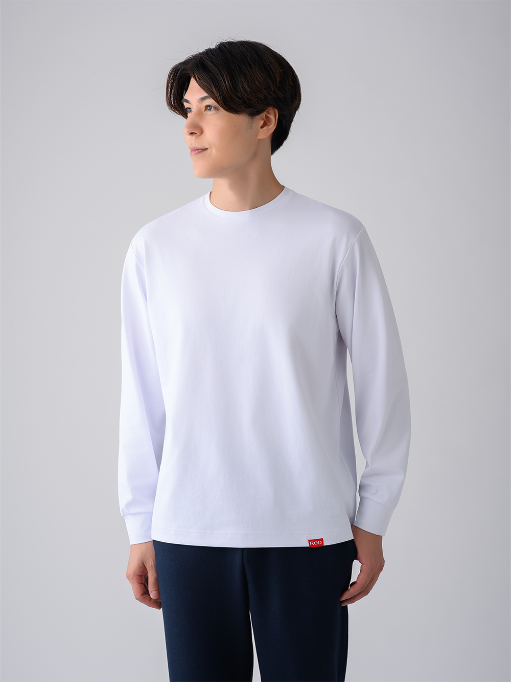 モデル:180cm / Lサイズ着用