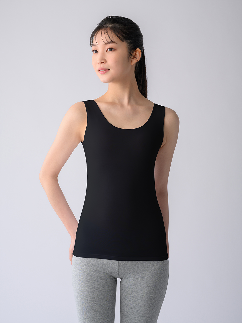 モデル:166cm / Sサイズ着用