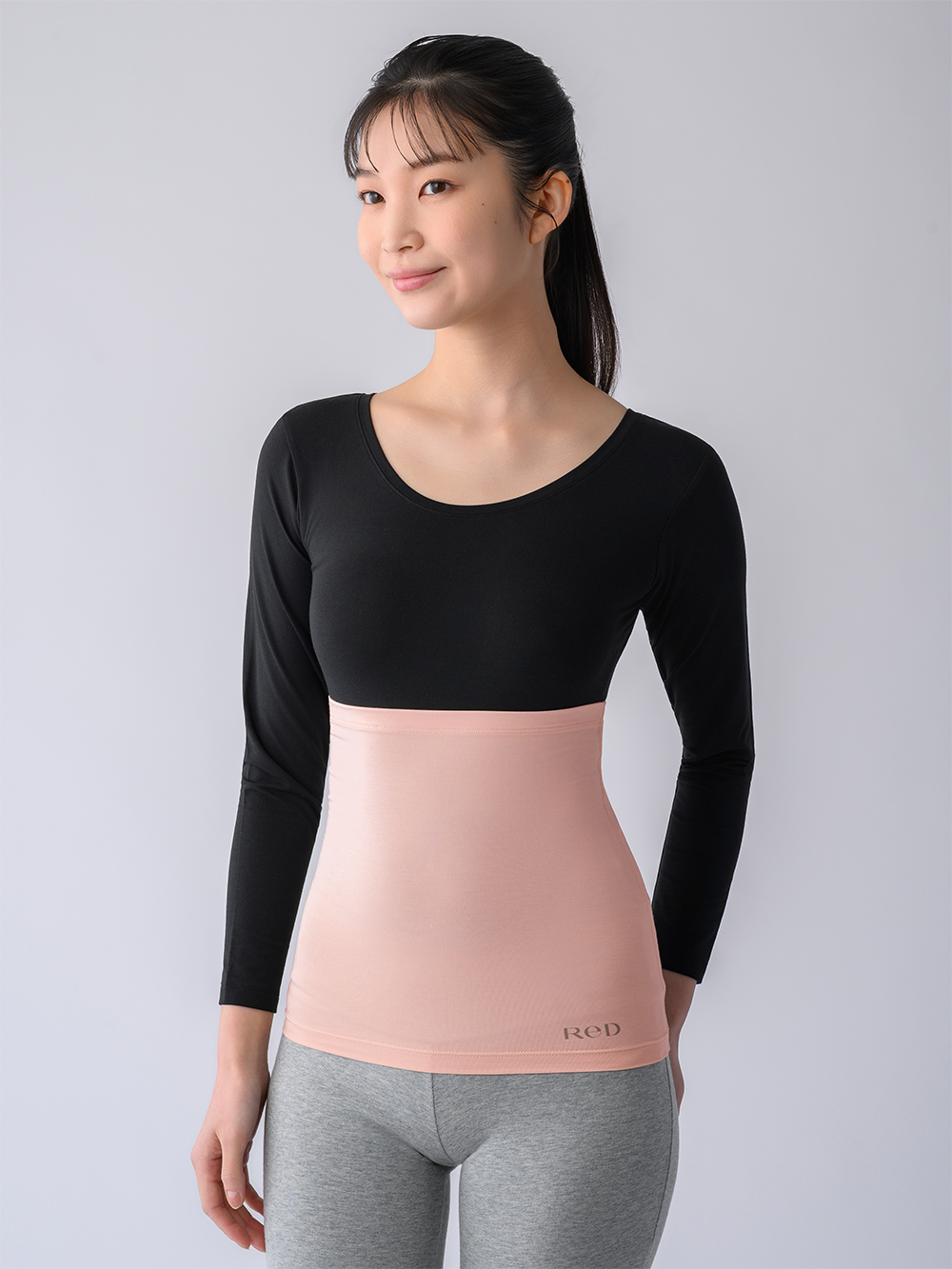 モデル:166cm / S-Mサイズ着用