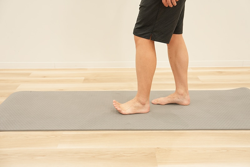 足指でのムカデ歩き