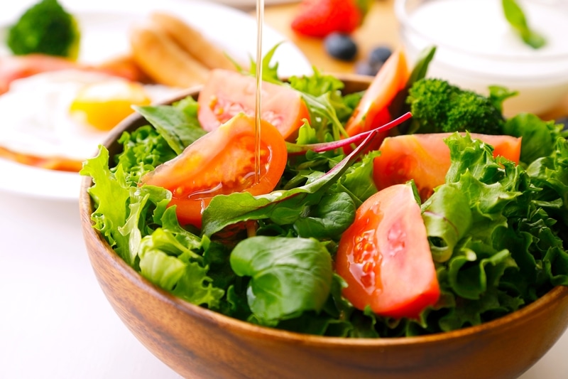 血糖値が急上昇しないように野菜から食べる