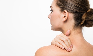 肩こりはなぜ起こる？