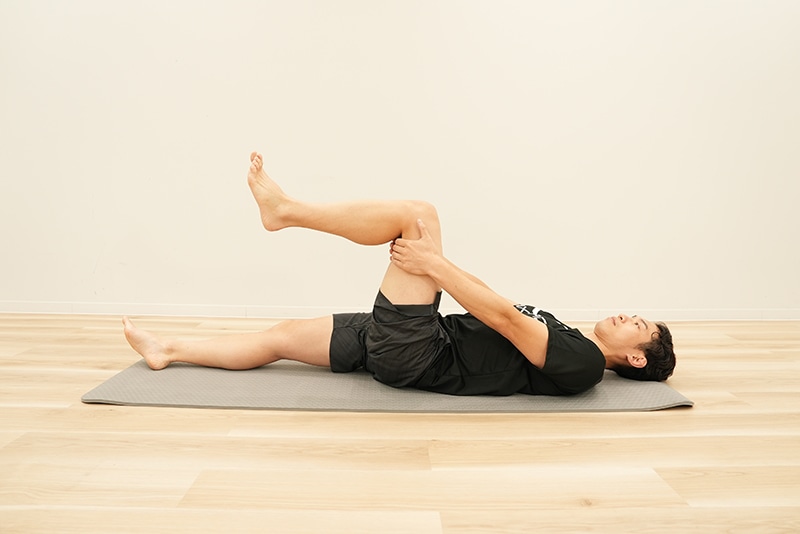 太ももの裏側のストレッチ