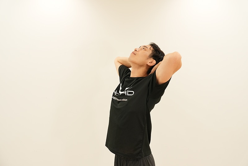 首のストレッチ