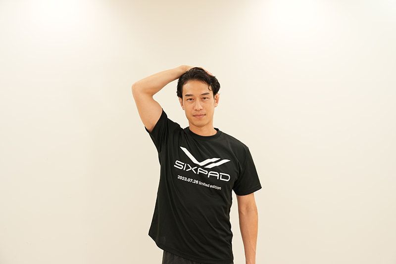 首のストレッチ