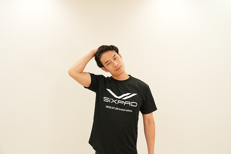 首のストレッチ