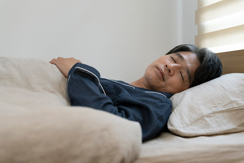年齢・季節によって必要な睡眠時間は変わる