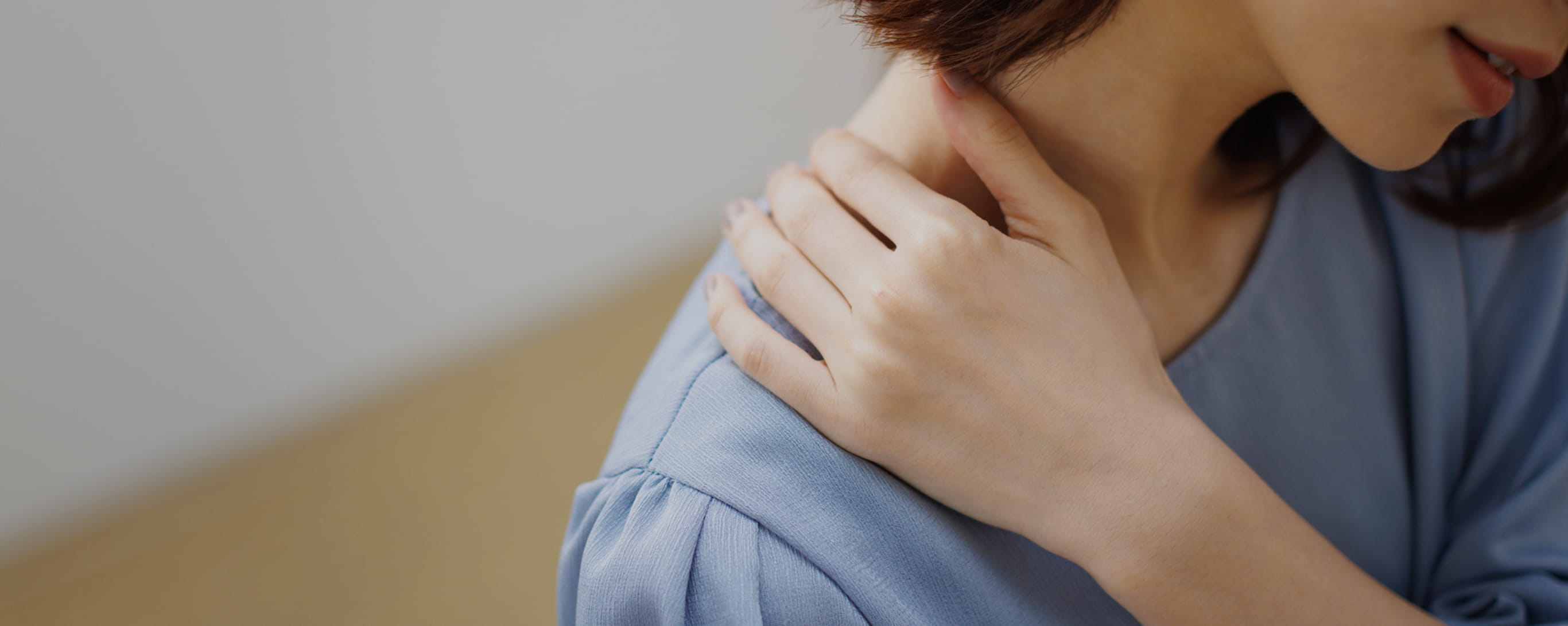 肩こりと寝不足の関係