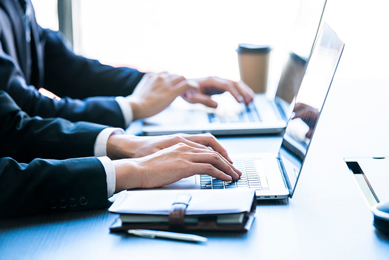 【デスクワークの人】時間を決めて体操をする