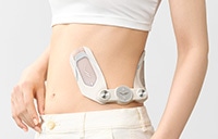 Body Fit 3（ボディフィット3）を脇腹に貼っている写真