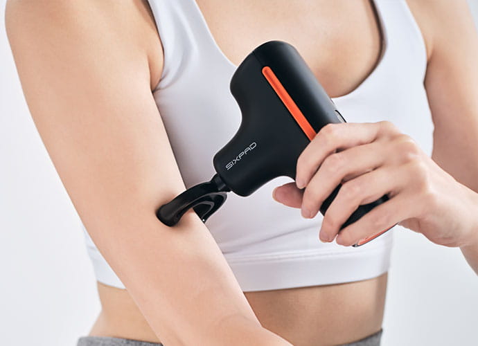 Power Gun パワフルな振動とピンポイントの刺激で、本格的な全身ケアを実現。