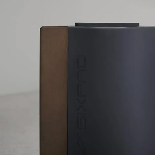 光沢の美しい天然木